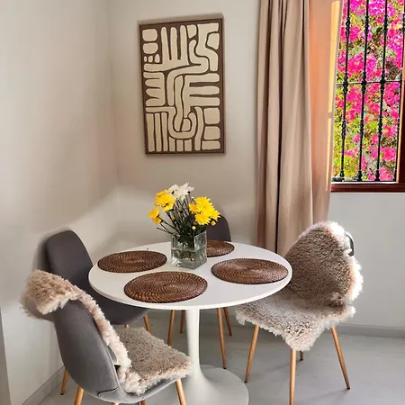 Διαμέρισμα Buganvilla Garden *